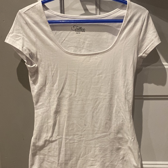 Tattoo Essentials white square-neck t-shirt. - Picture 2 of 4